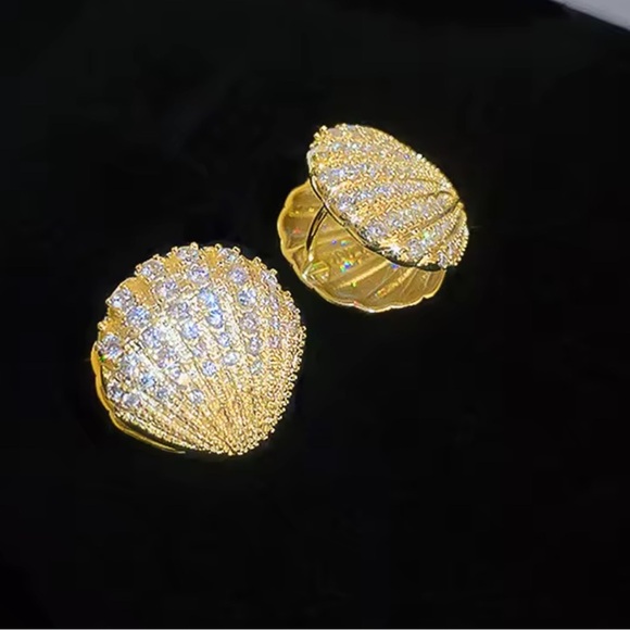 Sea Shell Gold Diamond Crystal Accents Earrings - Picture 6 of 6